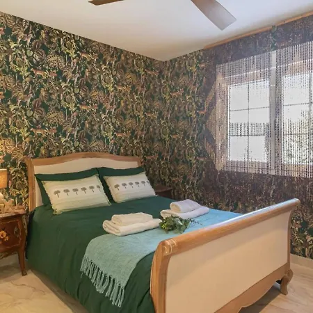 Your From Nyaraló Estepona