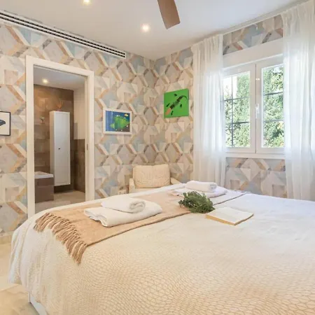 Your From * Estepona