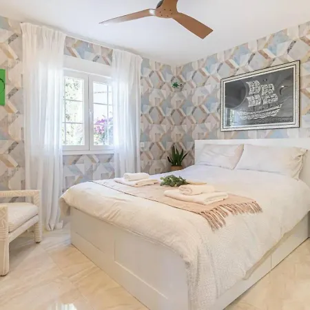 Nyaraló Your From *