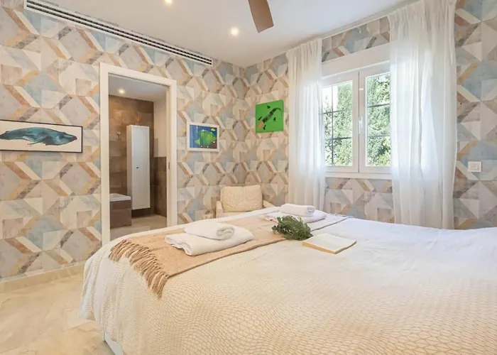 Your From * Estepona